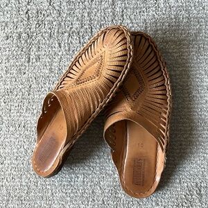 Mohinders sandals